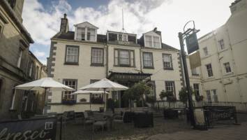 Tontine Hotel